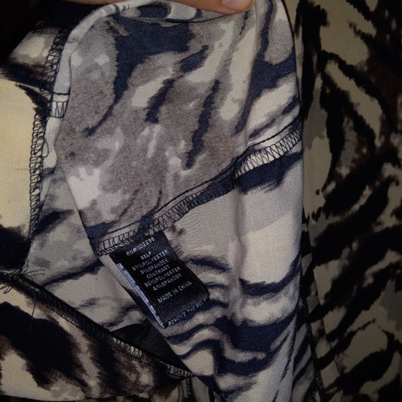 Office style, A Collared Button Top Dress with Animal print bottom. - Picture 5 of 7